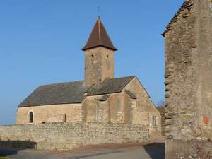 L'église romane à Bray